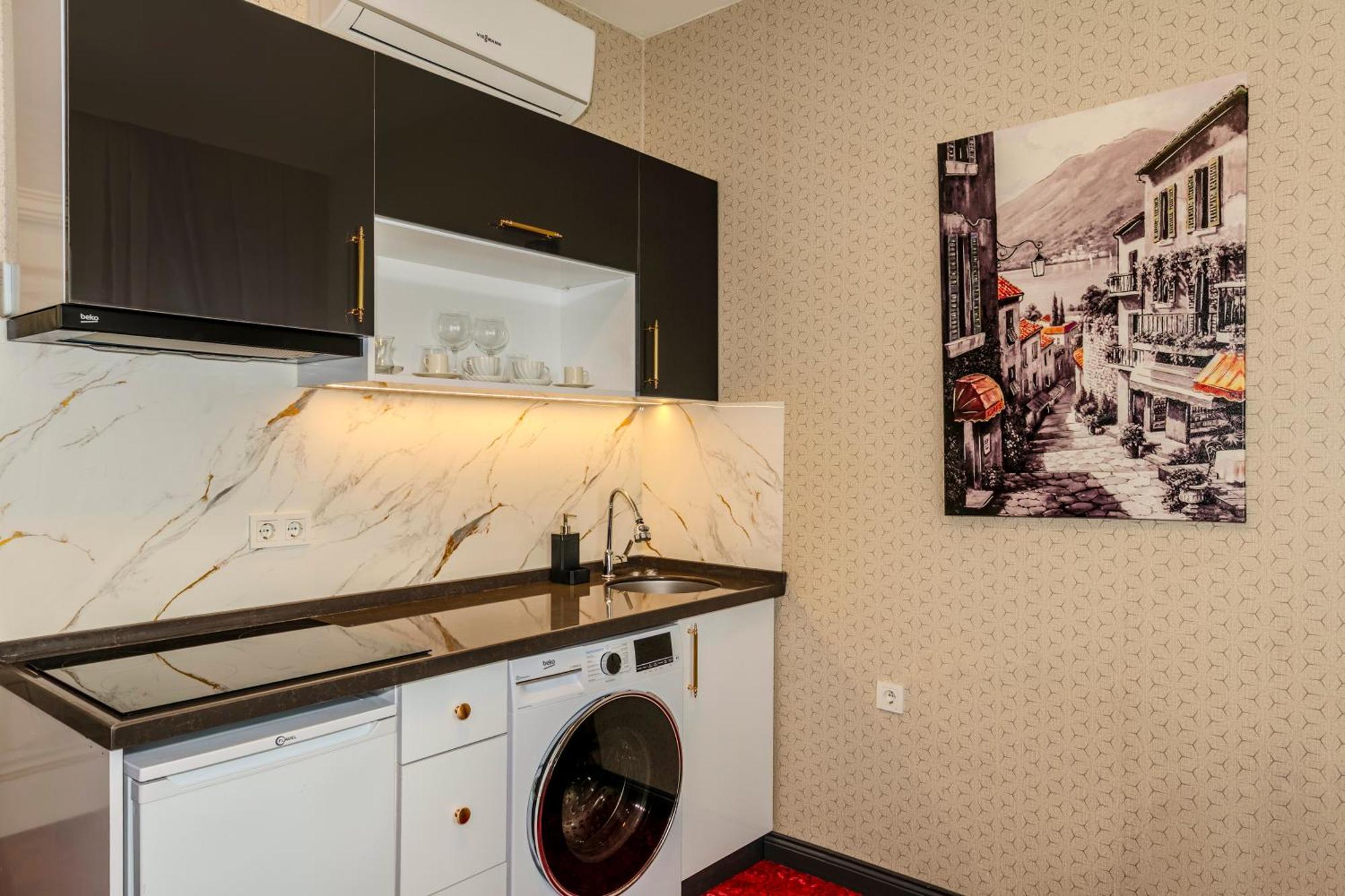 Hotel Sisli Form *