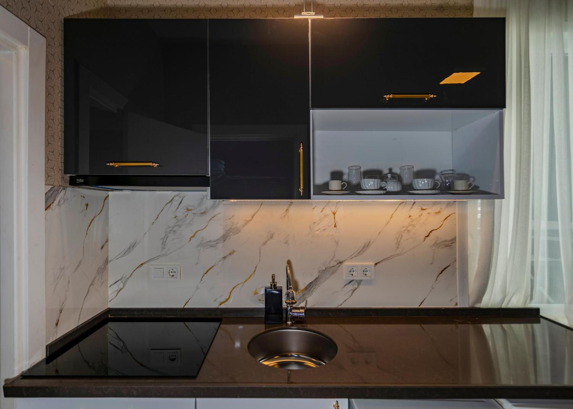Hotel Sisli Form